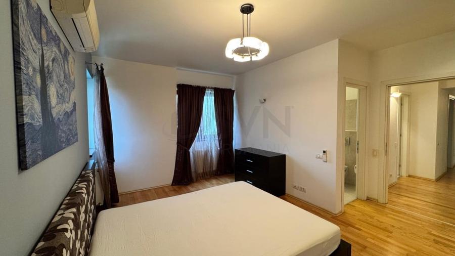 Apartament cu 3 camere decomandat în Pipera