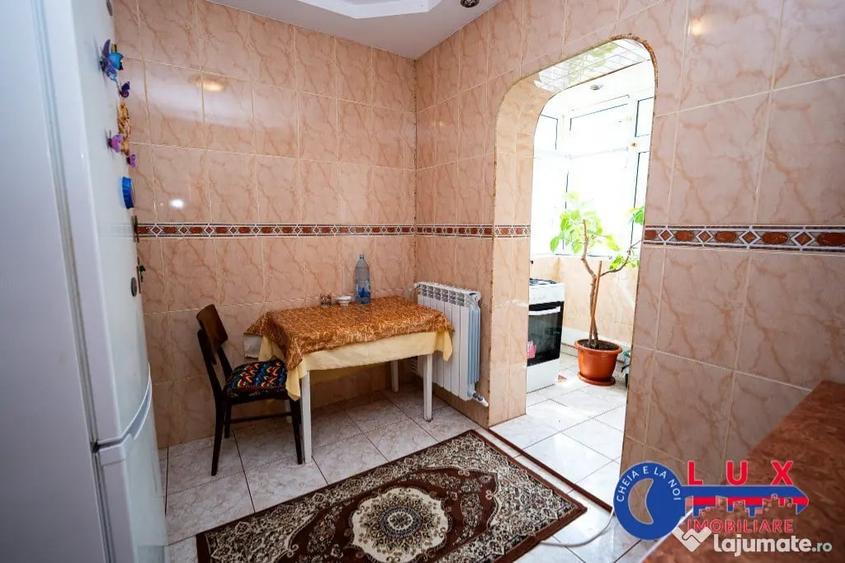 Apartament cu 3 camere decomandat în Ultracentral