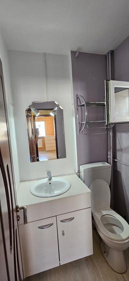 Apartament cu 3 camere decomandat, mobilat în Gorjului