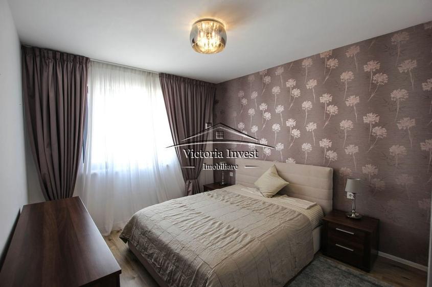 Apartament cu 4 camere semidecomandat, mobilat în Băneasa