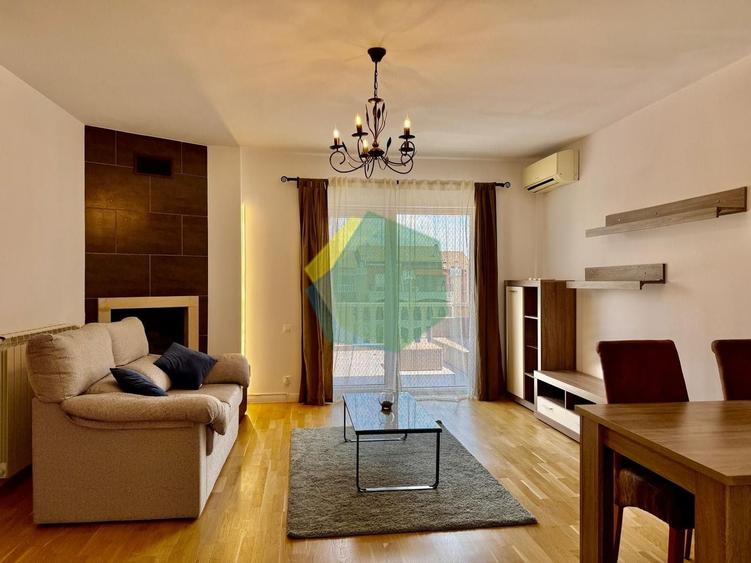 Apartament cu 3 camere decomandat în Central