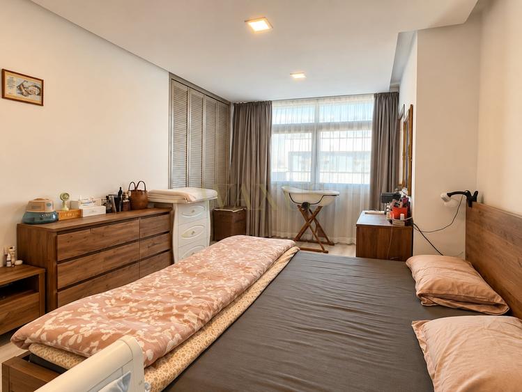 Apartament cu 3 camere semidecomandat, mobilat în Sânnicoară