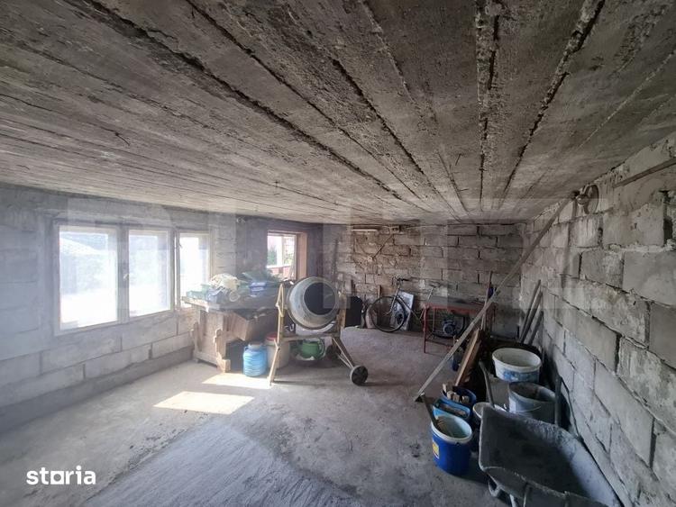 Casă cu 3 camere cu Teren 1561 Mp în Lazuri