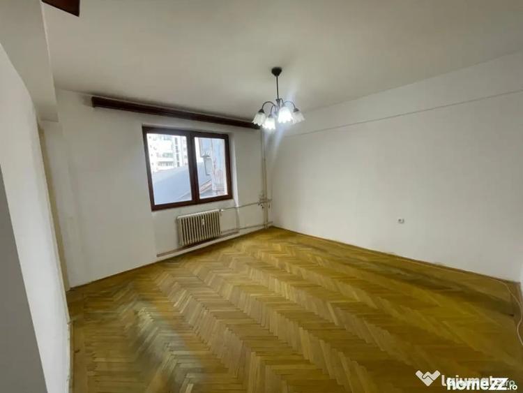 Apartament cu 2 camere semidecomandat în Ultracentral