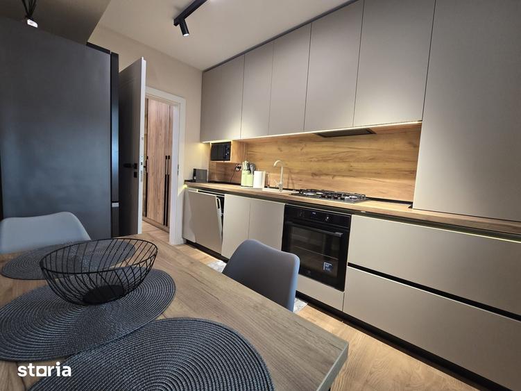 Apartament cu 3 camere în Est