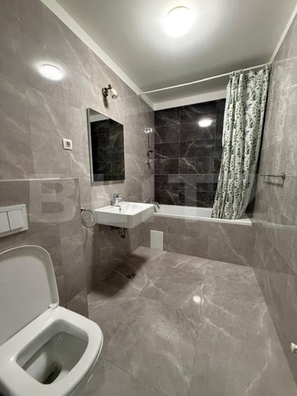Apartament cu 2 camere decomandat, mobilat în Tractorul
