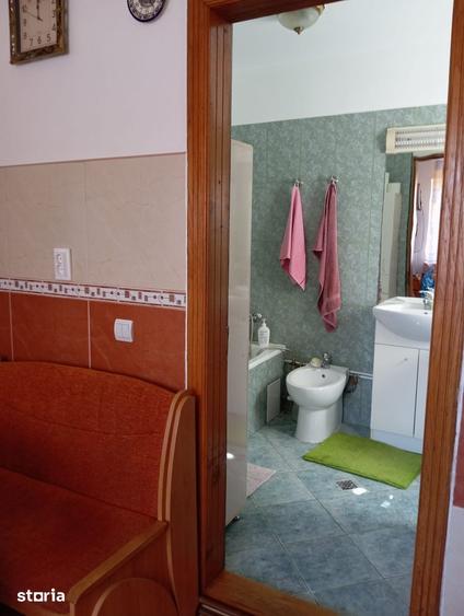 Casă cu 3 camere cu Teren 600 Mp în Central