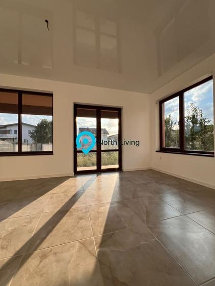 Duplex cu 4 camere cu Canalizare în Domnești