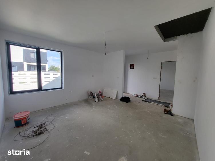 Casă cu 3 camere cu Teren 320 Mp în Central