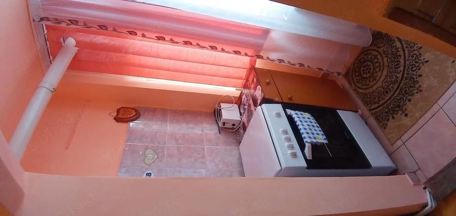 Apartament cu 2 camere decomandat în Vasile Aaron