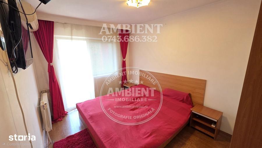 Apartament cu 4 camere decomandat în Est