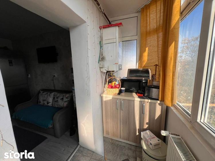 Apartament cu 2 camere decomandat, mobilat în Rovine