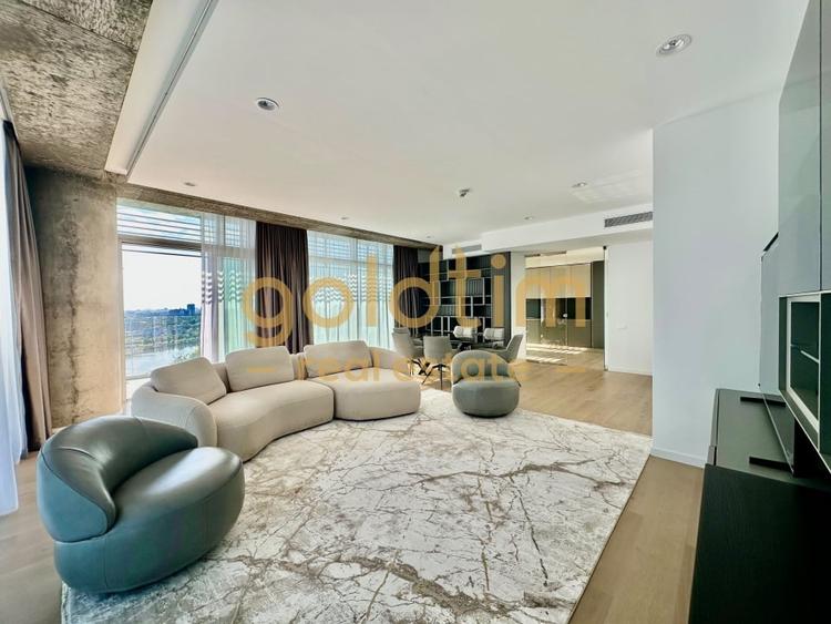 Apartament cu 4 camere semidecomandat, mobilat în Floreasca