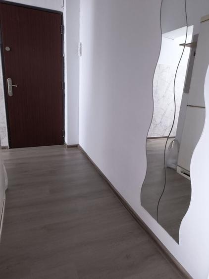 Apartament cu 2 camere semidecomandat în Ultracentral