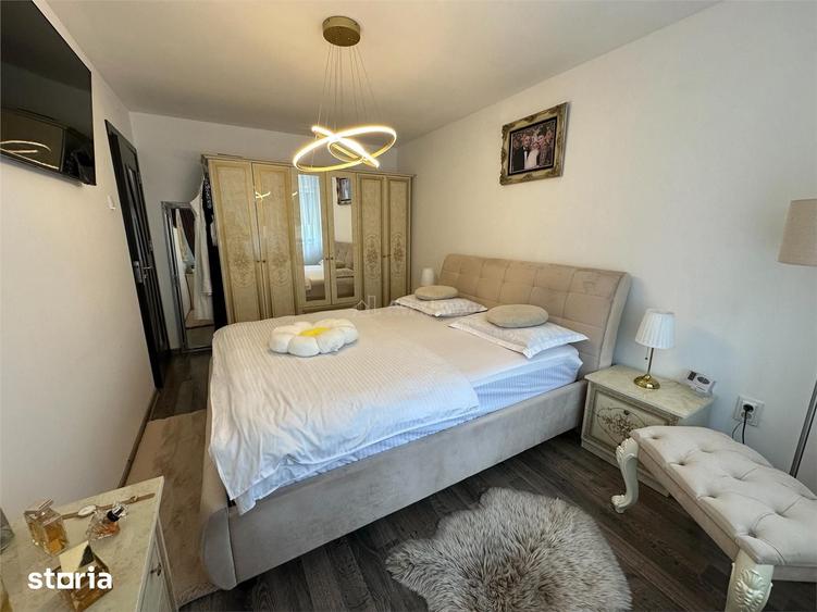 Apartament cu 3 camere decomandat în Sud