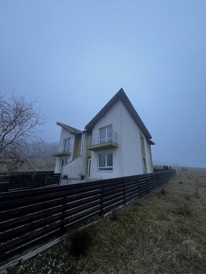 Duplex cu 3 camere cu Canalizare în Gilău