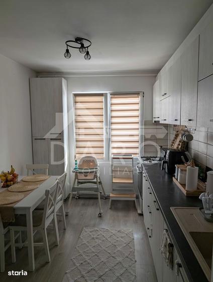 Apartament cu 3 camere decomandat în Tudor