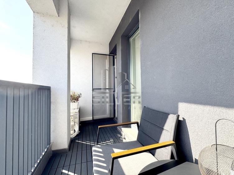 Apartament cu 3 camere semidecomandat, mobilat în Florești