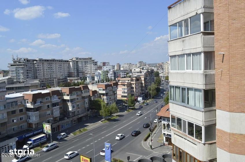 Apartament cu 4 camere în Tudor Vladimirescu