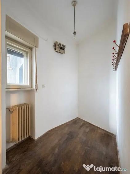 Apartament cu 4 camere decomandat în Rosetti