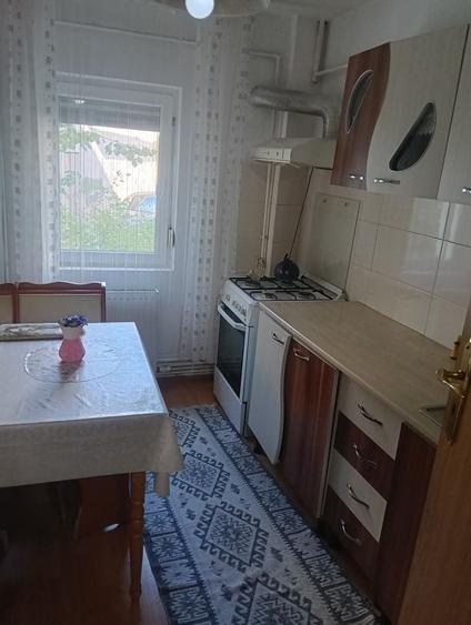Apartament cu 2 camere semidecomandat în Exterior Vest