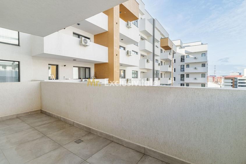 Apartament cu 2 camere semidecomandat, mobilat în Nord-Vest