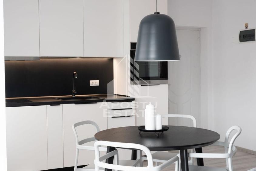 Apartament cu 2 camere decomandat, mobilat în Bucovina