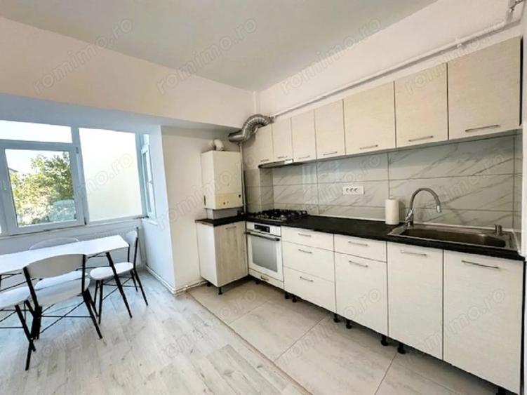 Apartament cu 3 camere decomandat în Ultracentral