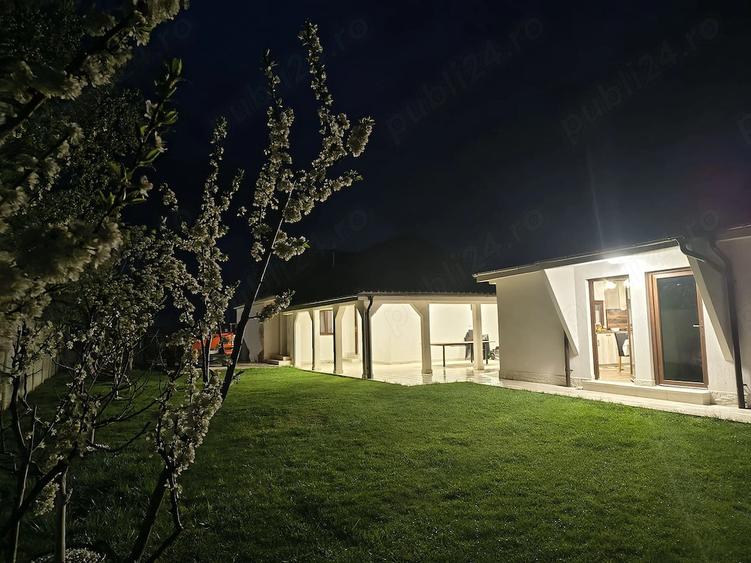 Vand casa in loc Caranzel com Lazareni 30 km de Oradea - 9