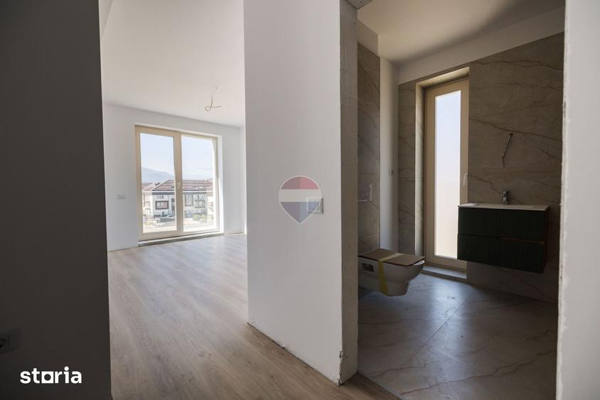 Apartament cu 3 camere în Tractorul