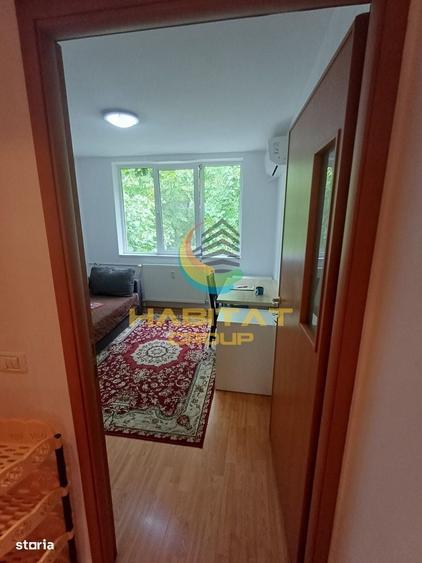 Apartament cu 3 camere decomandat în Drumul Găzarului