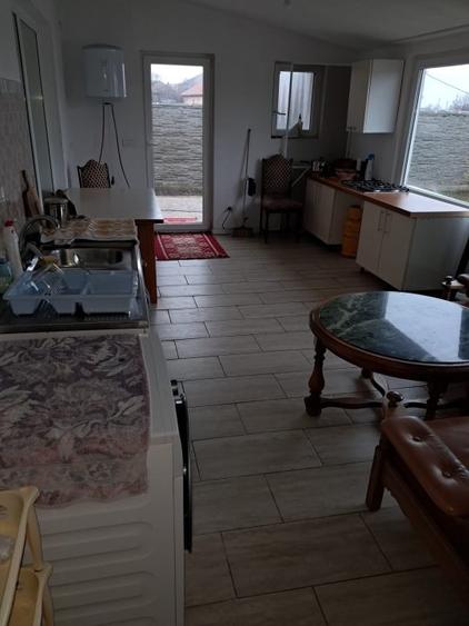 Duplex cu 3 camere cu Canalizare în Variaș
