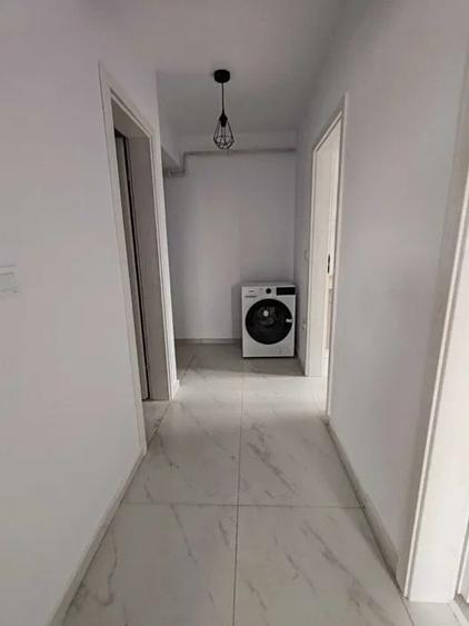 Apartament cu 2 camere decomandat în Vișani