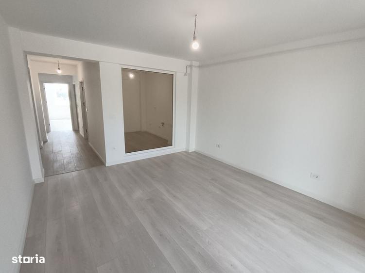 Apt cu 2 camere decomandat , Valea Lupului , intabulat, loc de parcare - 1