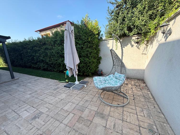 Casă individuală cu 4 camere cu Teren 500 Mp în Exterior Est
