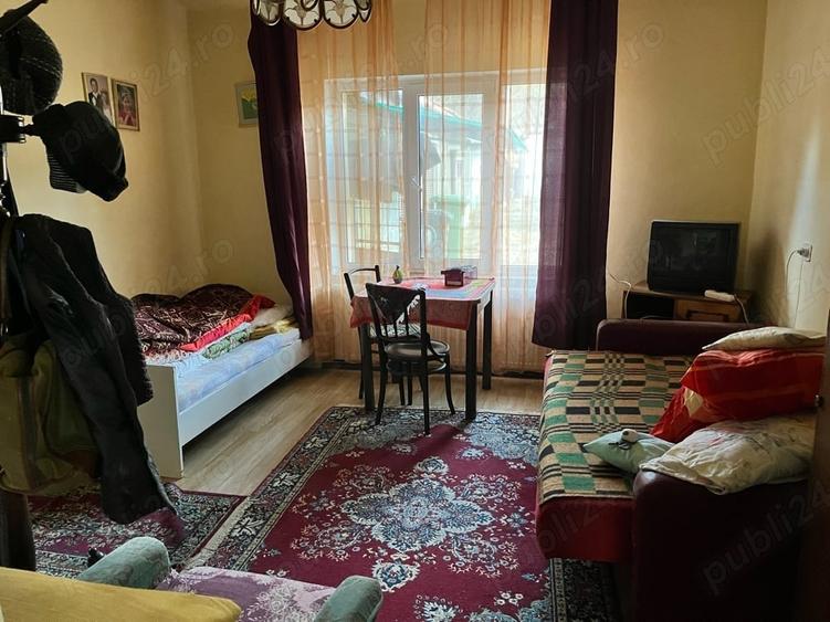 Casă cu 4 camere cu Teren 8808 Mp în Simeria