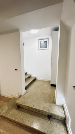 Apartament cu 3 camere în Calea Victoriei