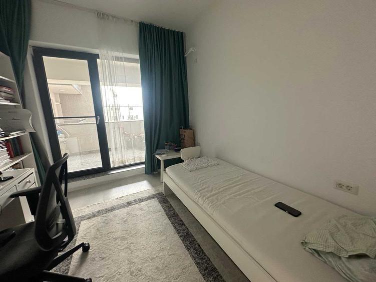 Apartament cu 3 camere în Cățelu