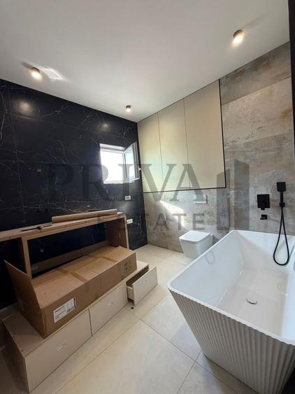 Casă individuală cu 4 camere cu Canalizare în Moșnița Nouă