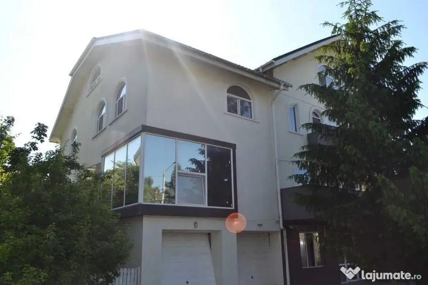 Spațiu comercial, de 903 mp, în Bucium
