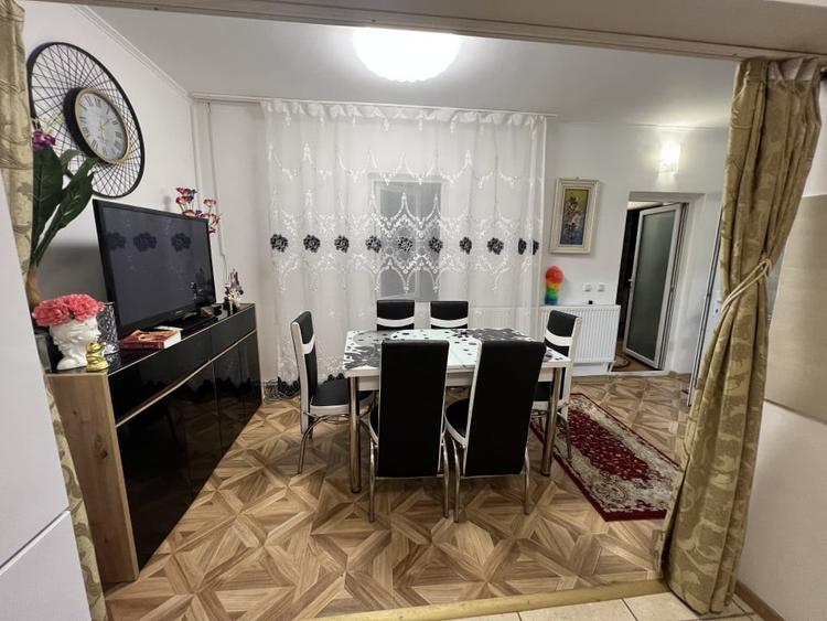 Casă individuală cu 3 camere cu Canalizare în Sud