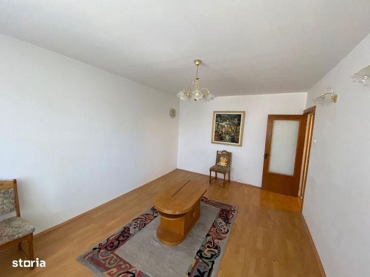 Apartament cu 3 camere în C5