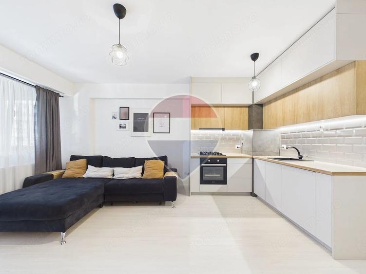 Apartament cu 3 camere decomandat în Obor