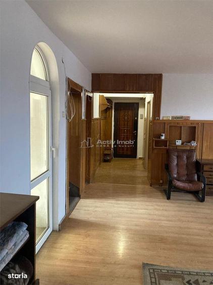 Apartament cu 4 camere în Centrul Civic