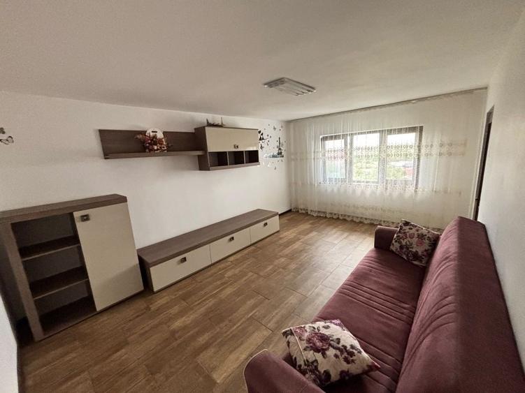 Apartament cu 2 camere decomandat în Exterior Vest
