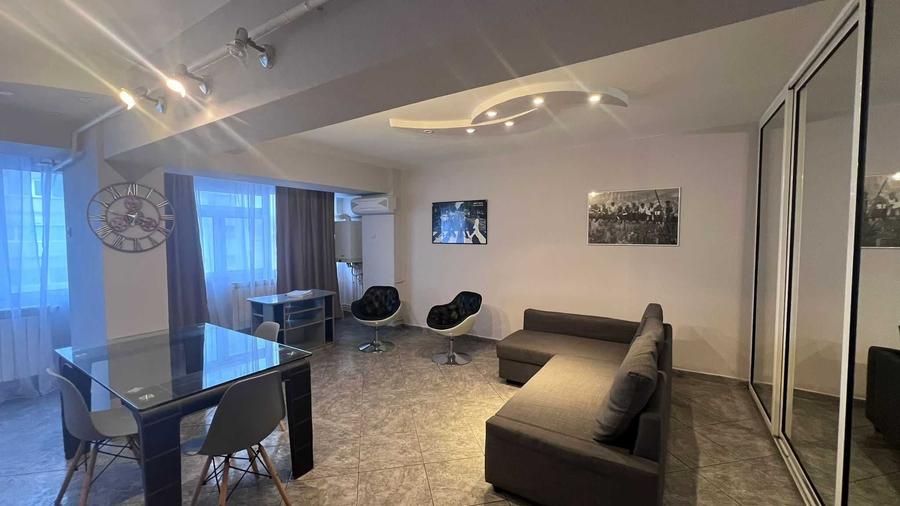 Apartament cu 2 camere decomandat în Exterior Vest
