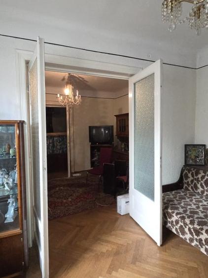 Casă individuală cu 5 camere cu Canalizare în Obor