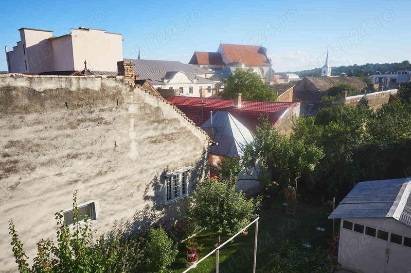 Apartament cu 4 camere decomandat în Turda