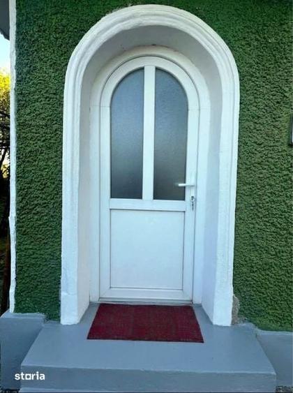 Casă cu 3 camere cu Teren 100 Mp în Girov