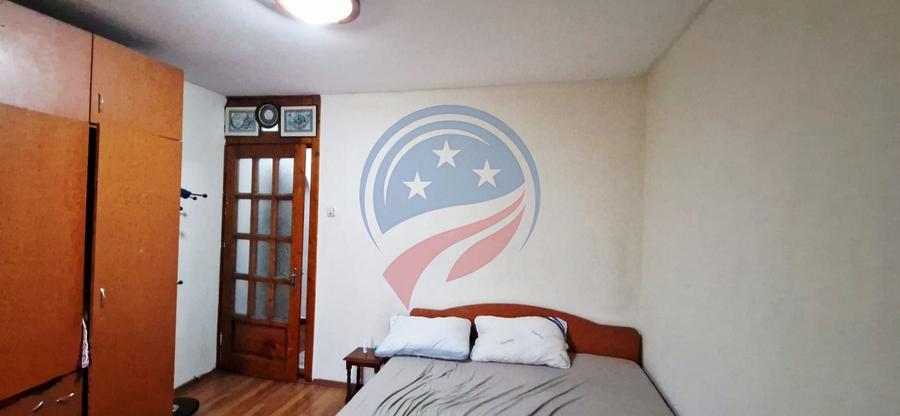 Apartament cu 4 camere decomandat, mobilat în Gării